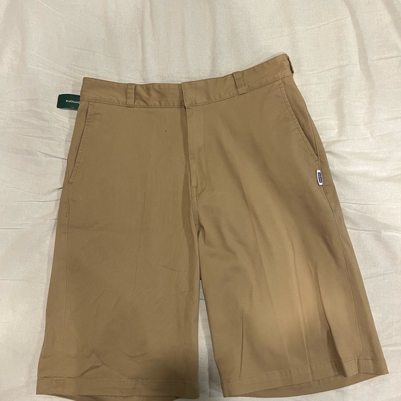 Hugo Boss shorts - Picture 6 of 6